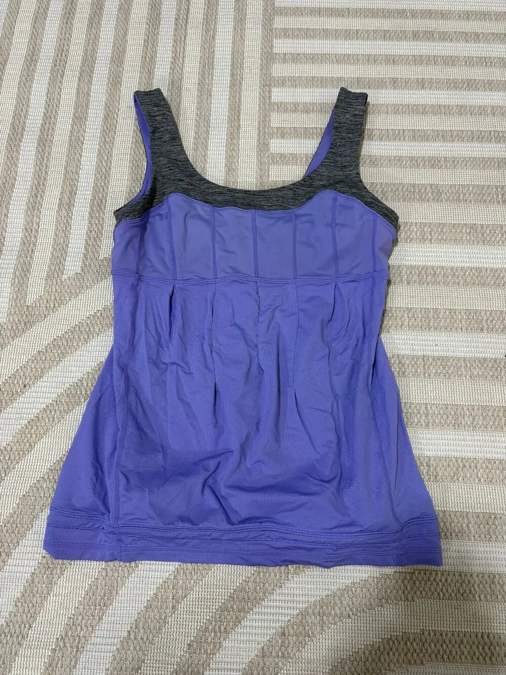 Lululemon Purple Athletic Tank Top Size 8 Women's
